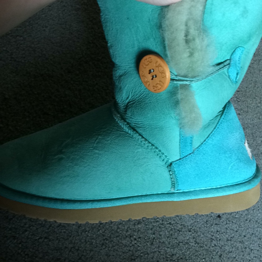 BLUE UGG BOOTS
